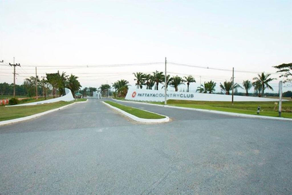 Pattaya Country Club & Resort Exterior photo
