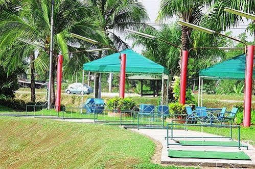 Pattaya Country Club & Resort Exterior photo